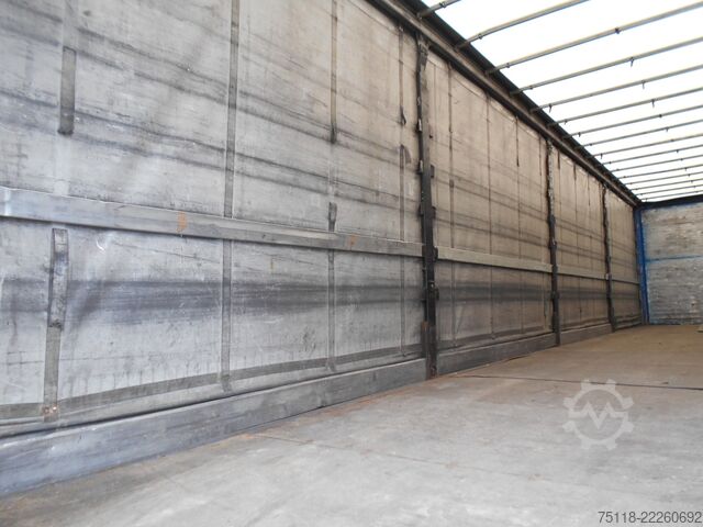 Open semitrailer with tarp Schwarzmüller LIGHT