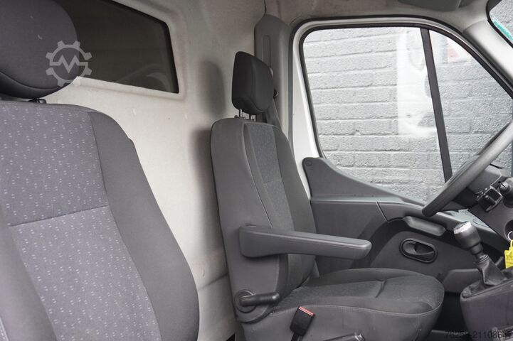 Delivery van Opel Movano 2.3 Turbo 180PK L2H2 EURO 6 - A/C Climat...