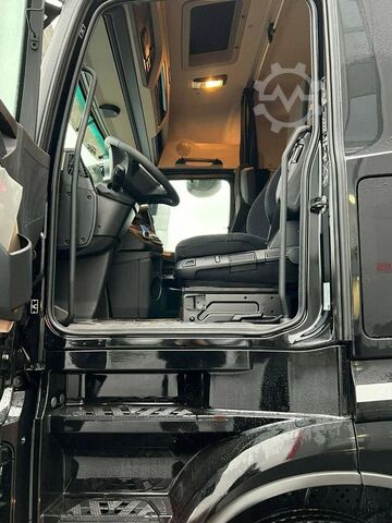 Kranwagen Mercedes-Benz Actros 2548 6x2 Containerpritsche Fassi F545RA...