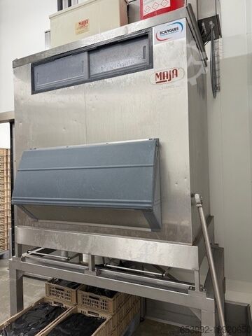 Meat processing machine MAJA- Flockeneismaschine RVE 1500 SL