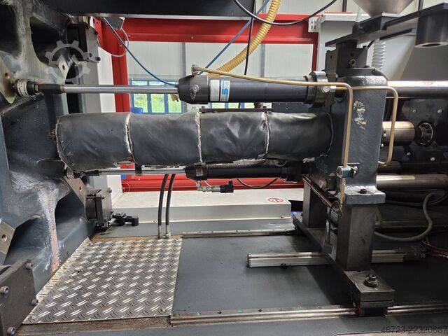 Injection molding machine FERROMATIK MILACRON Elektra 180-2F