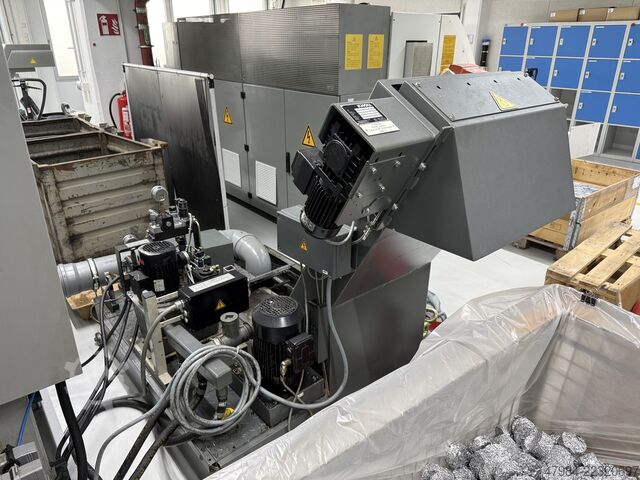 CNC Vertikalbearbeitungszentrum CHIRON FZ 15 KS HIGH SPEED