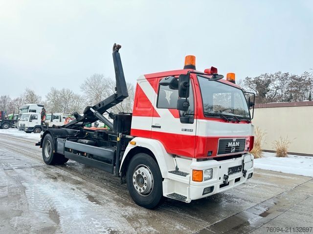 Abrollkipper MAN 18.290 4x2 Abrollkipper KRAN-Vorbereitung