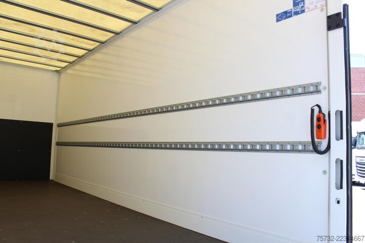 Box van Daf XB 210 Koffer ACC AHK Nur 900 km   *NEU*
