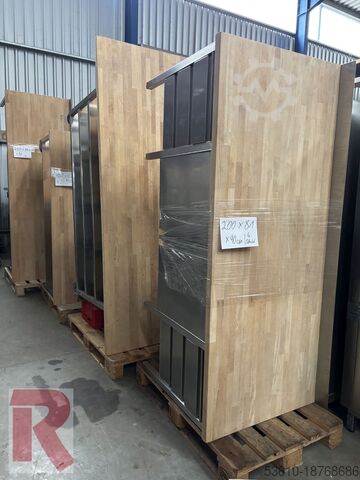 Arbeitstische mit Buchenholzplatte  