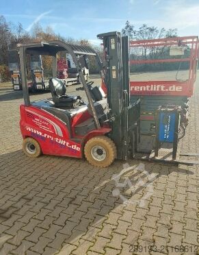Geländestapler Manitou ME 425 C 2,5 t Elektro