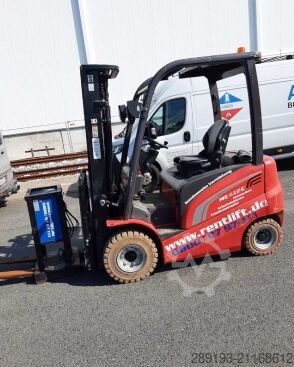 Geländestapler Manitou ME 425 C 2,5 t Elektro