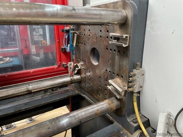 Injection moulding machines up to 1000 KN Ferromatik Milacron Ferromatik Milacron Elektra evolution EE110-300, 2004