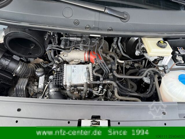 Minibus VW Crafter Kasten 35 mittellang Hochdach 4MOTION