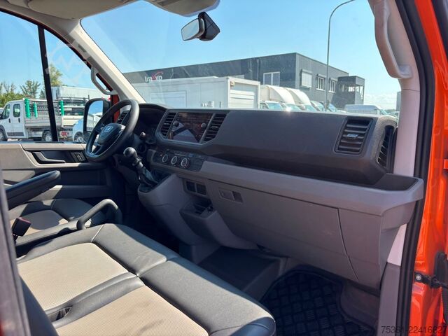 Pick-up van MAN TGE 3.180 4x2 DoKa Pritsche langer Radstand AHK