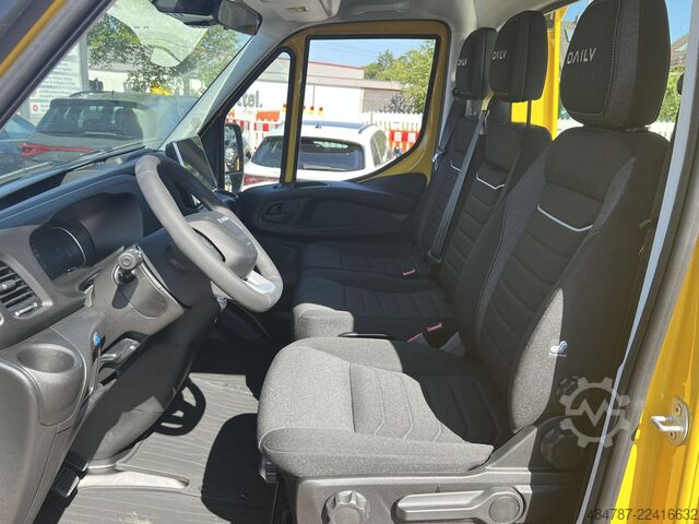 Wrecker IVECO Daily 35S18 HA8 V Navi*LED* Automatik BJ 26-Sofo