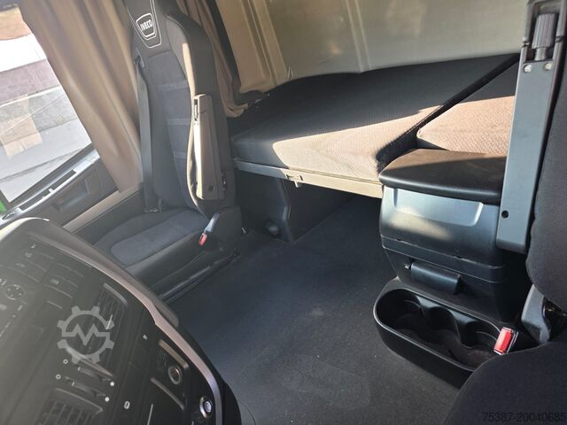 Hakenlift LKW IVECO Stralis AS