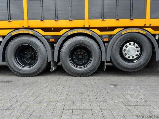 Tipper with crane Scania R530 V8 NGS 8X4 TRIDEM MET HYVA 2Z KIPPER + HMF...