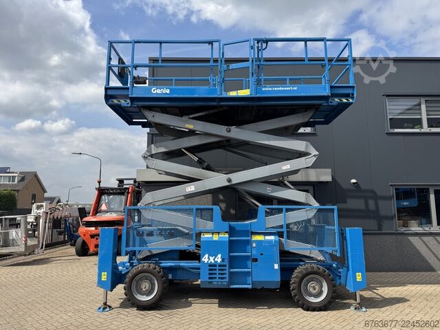 Genie GS 3384 RT Scissor Lift / Work Platform / Aerial Work Platform 12m working height 4x4 Deutz GENIE GS 3384 RT Schaarhoogwerker / Scissor Lift / Arbeitsbuhne 12mtr werkhoogte 4x4 Deutz DIESEL