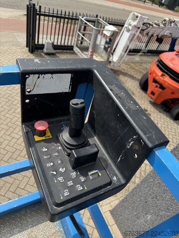Genie GS 3384 RT Scissor Lift / Work Platform / Aerial Work Platform 12m working height 4x4 Deutz GENIE GS 3384 RT Schaarhoogwerker / Scissor Lift / Arbeitsbuhne 12mtr werkhoogte 4x4 Deutz DIESEL