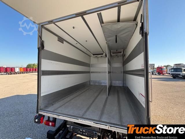 Refrigerator body van Mitsubishi Canter 9C18 THERMOKING