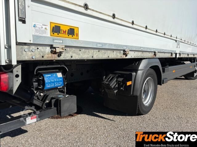 Flatbed truck with tarp  Atego 1224 L