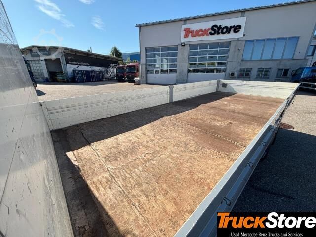 LKW mit Pritsche & Plane Mercedes-Benz Atego 1224 L