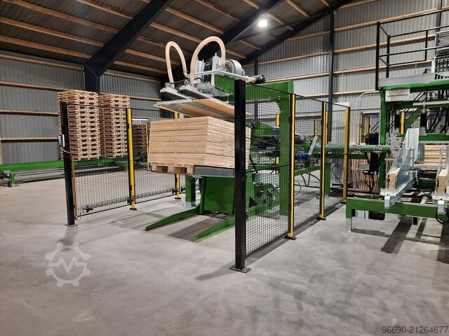 Bretteinzug für Palettenproduktion Foudila Oy AIO1600