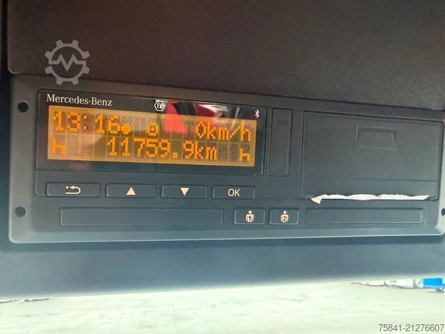 Kranwagen Mercedes-Benz AROCS 4142 8x4 HMF 4020 K6 + JIB FJ 600-K4