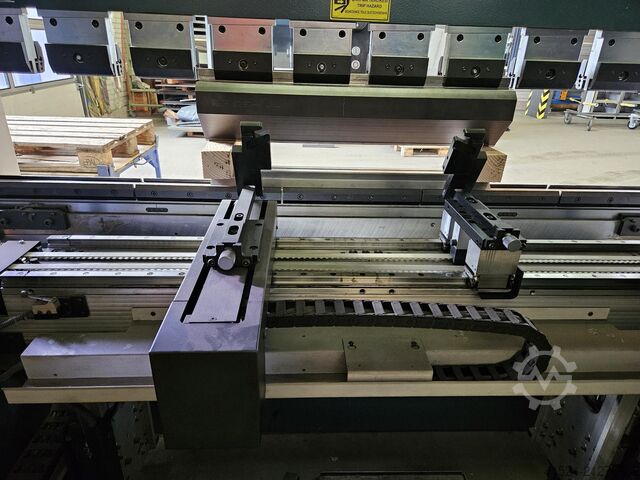 Abkantpresse DURMA AD-S 2060