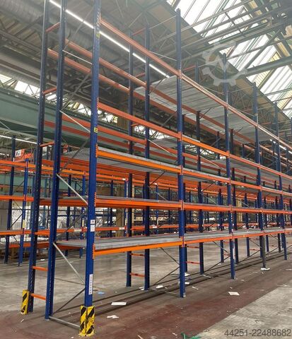 25m SLP Pallet Racking 7.15m High 6 Lvl SLP (Saar-Lager- und Profiltechnik) SL25
