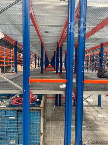 25m SLP Pallet Racking 7.15m High 6 Lvl SLP (Saar-Lager- und Profiltechnik) SL25