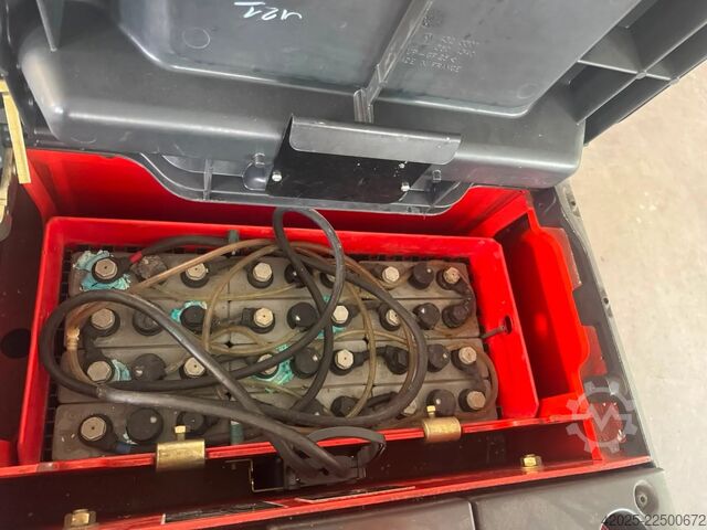 Hochhubwagen LINDE L16 /131