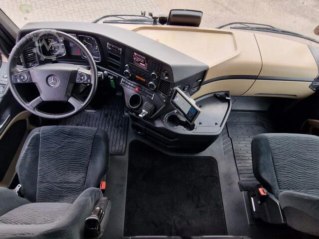 Koffer Mercedes-Benz Actros 1942 4x2 - Box with Loadlift - Full air ...