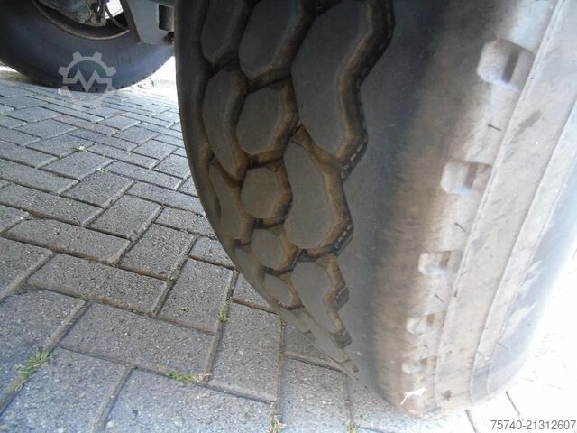 Tipper KWB HYVA 3x SAF PERFECT STATE