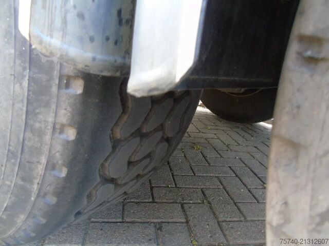 Tipper KWB HYVA 3x SAF PERFECT STATE