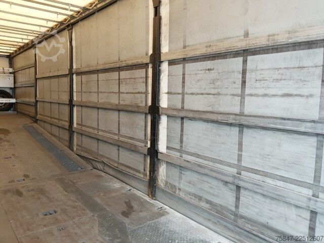 Open semitrailer with tarp Schröder ST 18/20 P4-13.35 Mega Rampe Hubbett