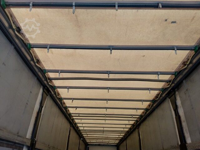 Open semitrailer with tarp Schröder ST 18/20 P4-13.35 Mega Rampe Hubbett