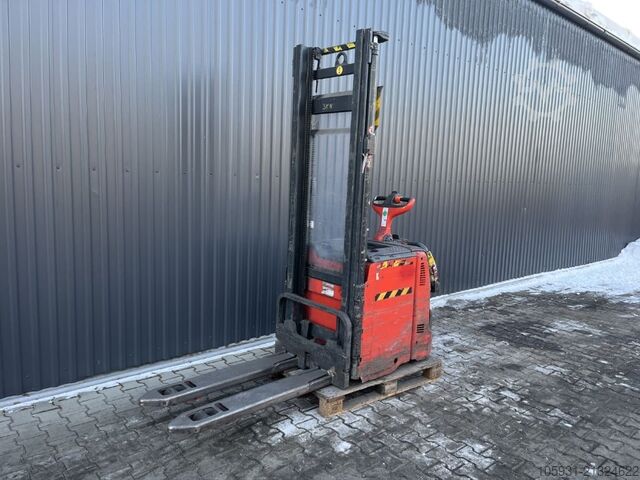 Stand-on stacker Linde L12LAP