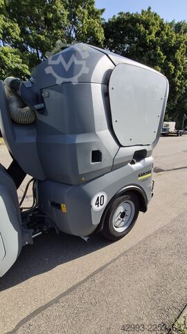 Road sweeper Kärcher MC130