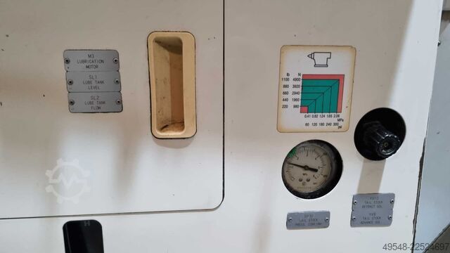 CNC lathe Okuma LB300