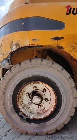 4-wheel forklift Jungheinrich TFG S80