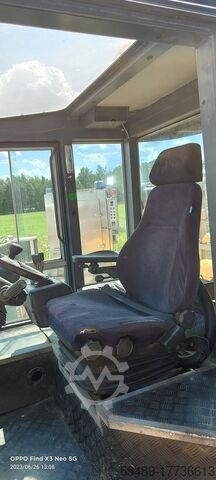 4-wheel forklift Jungheinrich TFG S80