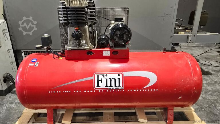 Piston compressor FINI 500F 5,5