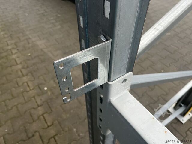 Halter Agraffenwinkel Palettenregal BITO Pro/ links 24310/ Materialfarbe: sendzimir verzinkt