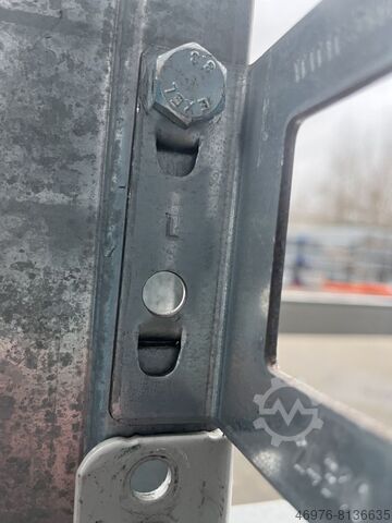 Halter Agraffenwinkel Palettenregal BITO Pro/ links 24310/ Materialfarbe: sendzimir verzinkt