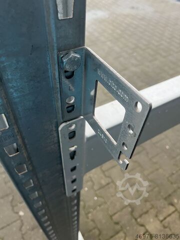 Halter Agraffenwinkel Palettenregal BITO Pro/ links 24310/ Materialfarbe: sendzimir verzinkt