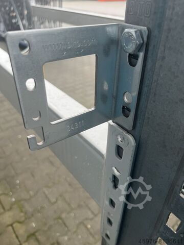 Halter Agraffenwinkel Palettenregal BITO Pro/ rechts 24311/ Materialfarbe: sendzimir verzinkt