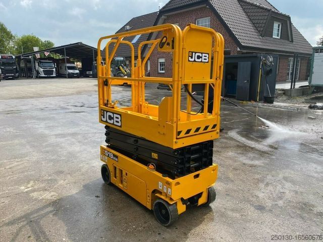 Arbeitsbühne JCB Elektrische Scherenbühne S 1930 E