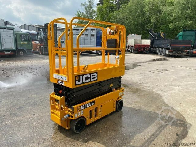 Arbeitsbühne JCB Elektrische Scherenbühne S 1930 E