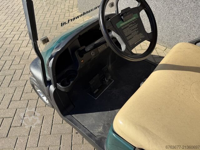 Golf cart CLUBCAR PRESEDENT 2-seater Golfcar Golfcart 2007 with charger CLUBCAR PRESEDENT 2 zitter Golfkar Golfcart 2007 Met Lader