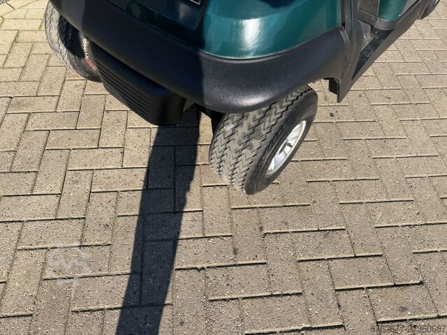 Golf cart CLUBCAR PRESEDENT 2-seater Golfcar Golfcart 2007 with charger CLUBCAR PRESEDENT 2 zitter Golfkar Golfcart 2007 Met Lader