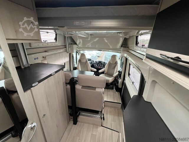 Kastenwagen Wohnmobil / Campervan KARMANN Dexter 550 - Hubbett - Heckbad - Klima -