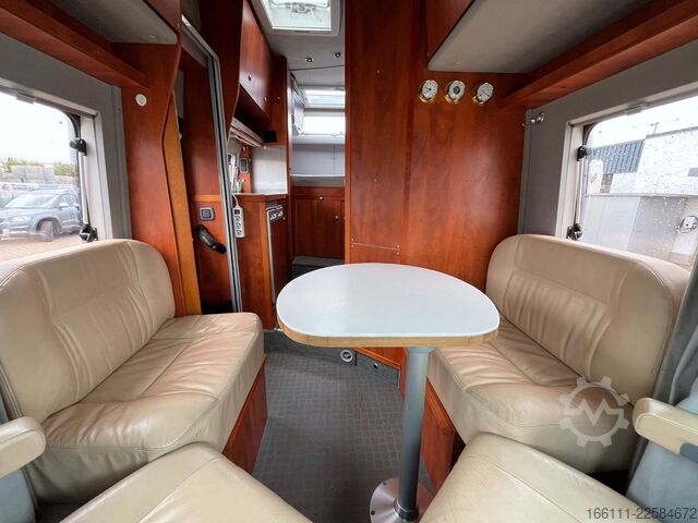 Kastenwagen Wohnmobil / Campervan LA STRADA Nova L - Automatik - Festbett -  -