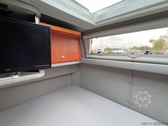 Kastenwagen Wohnmobil / Campervan LA STRADA Nova L - Automatik - Festbett -  -
